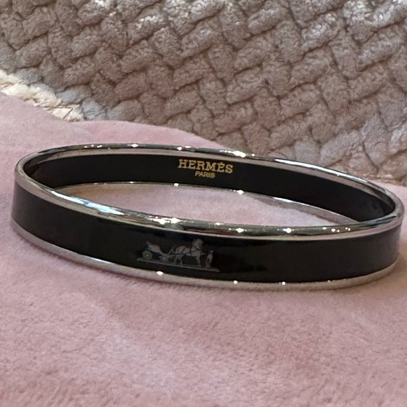Hermès Caleche Narrow Black Enamel Bangle - Picture 2 of 5